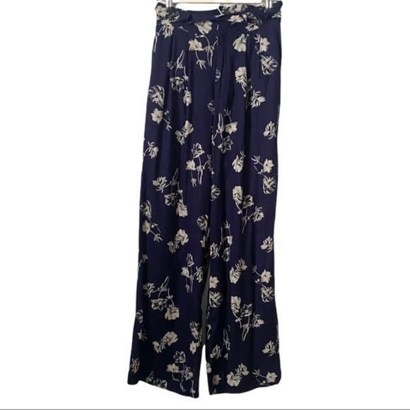 Urban Outfitters Navy/Off-White Floral Diane Paperbag Wide Leg Pants - Picture 2 of 10